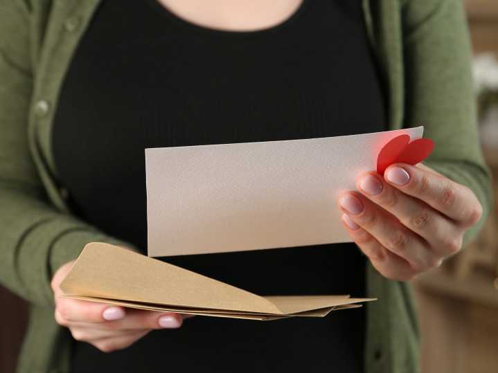 I've spent a decade writing and editing greeting cards. I hate most 'thank you' notes