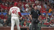 Venezolano Willson Contreras lanzó su bate al umpire y la MLB no lo perdonó: el castigo que deberá enfrentar