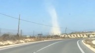 Un remolino de más de 10 metros de altura sorprende en Algorfa