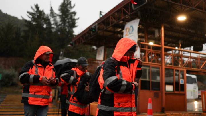 Duelo en Chile: Muere el último minero atrapado en El Teniente 3 de agosto de 2025 | Internacional El gobierno investigan si el siniestro se produjo por un sismo o por actividades en el interior de la