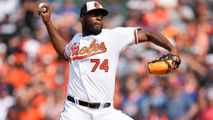 Orioles' Félix Bautista faces long recovery after shoulder surgery