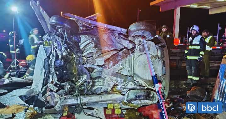 Joven de 21 años muere tras violento accidente en Purranque: auto chocó contra barrera de contención