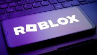 Roblox defiende la prohibición de usuarios ‘vigilantes’ ante crecientes críticas por la seguridad infantil