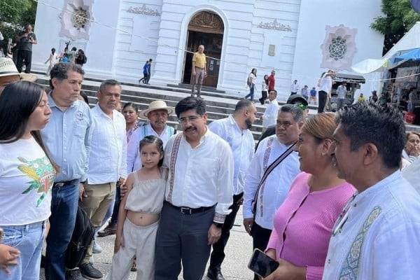 Afirma Aguilar que no ganó elección por acordeones