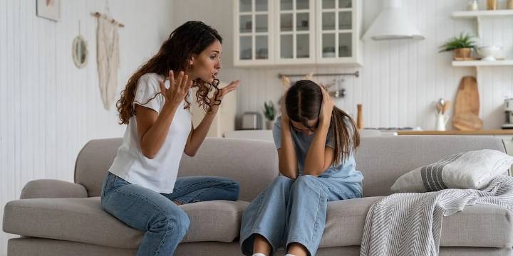 El abuso verbal es tan dañino como el abuso físico para la salud mental de los niños