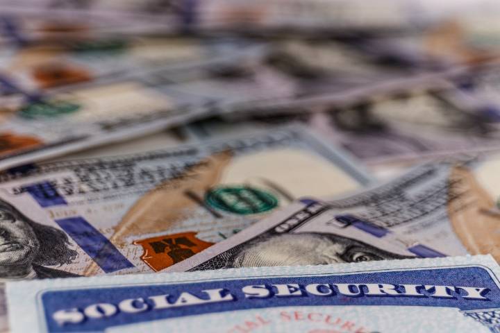 Primera ronda de pagos de agosto a jubilados se da en 7 días