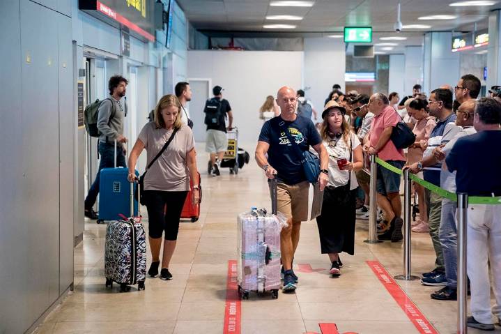 Aena alcanza en julio el mejor mes de su historia en cifra de pasajeros y operaciones en España
