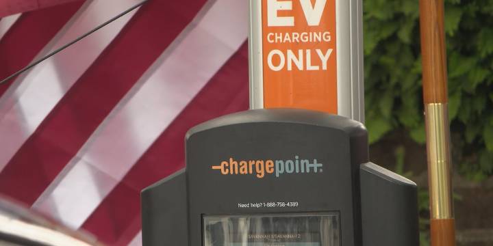 Local, state, and national leaders in EV manufacturing meet in Savannah to share its impact