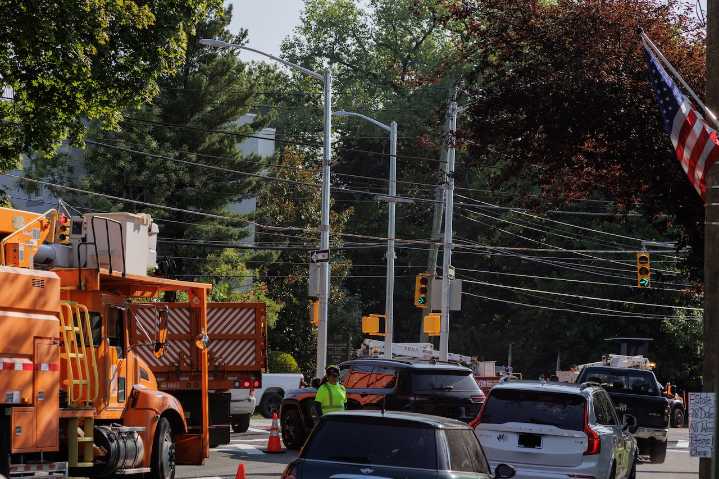 How are drivers adjusting to this newly redesigned Staten Island intersection?