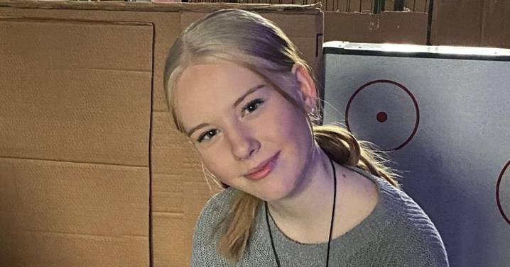 Parents' heartbreaking tributes to 'beautiful' girl, 13, who took her own life