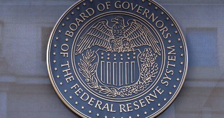 A top Federal Reserve official says dour jobs data backs the case for 3 rate cuts
