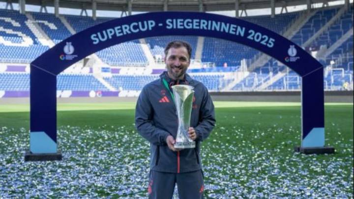 El gallego José Barcala, técnico del Bayern de Múnich femenino, gana la Supercopa de Alemania