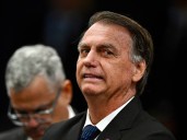 Bolsonaro enfrenta crisis de salud a días del veredicto por golpismo