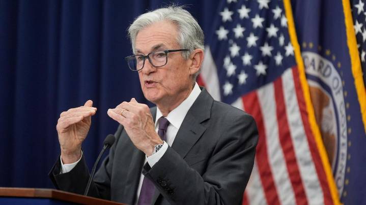 Inflation or jobs: Federal Reserve officials are divided over competing concerns