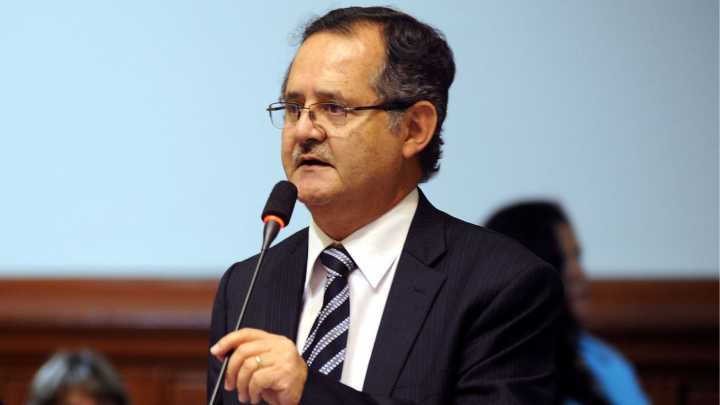 Falconi y Torres fueron designados director titular y suplente de SEDAPAR por Ministerio de Vivienda