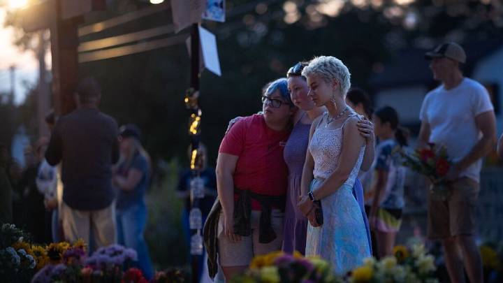 Witnesses describe terror and courage during the Minneapolis school shooting