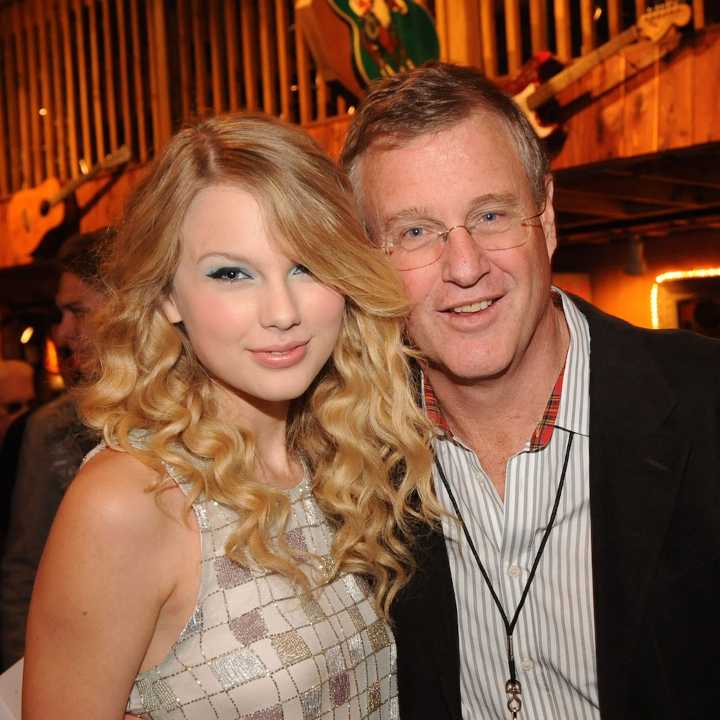 Travis Kelce’s Talk With Taylor Swift’s Dad Before Proposal