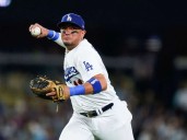 Miguel Rojas muestra su liderazgo en los Dodgers con increíbles registros