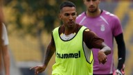 Lukovic y Viera pugnan por el sitio que falta en el once de la UD Las Palmas