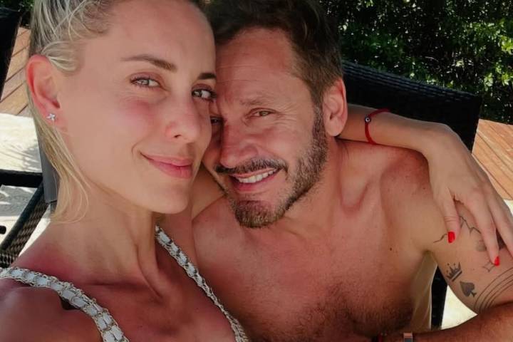 Enamorada. El álbum de fotos privado que compartió Anita Espasandin para celebrar su primer año con Benjamín Vicuña