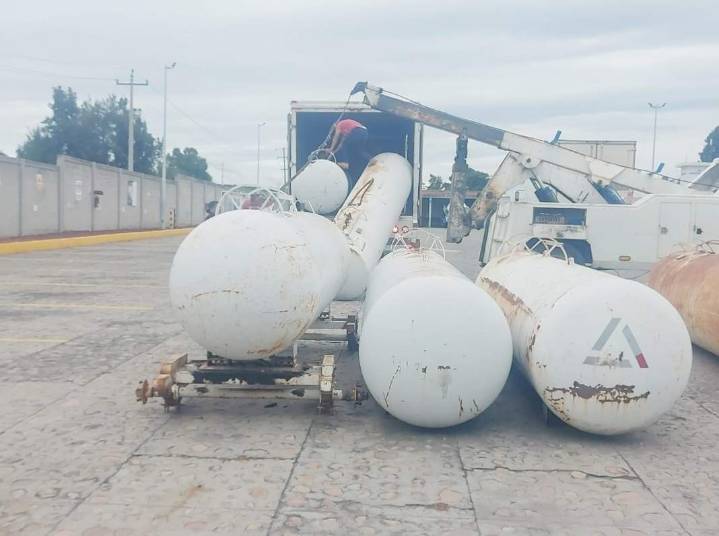 FGR en Tlaxcala destruye más de 47 objetos del delito y mil litros de químicos