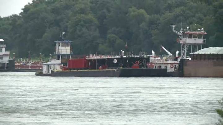 Helicopter crashes into Mississippi River barge in SW Illinois
