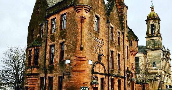 'Haunted' Glasgow hotel with Michelin-recognised restaurant put up for sale