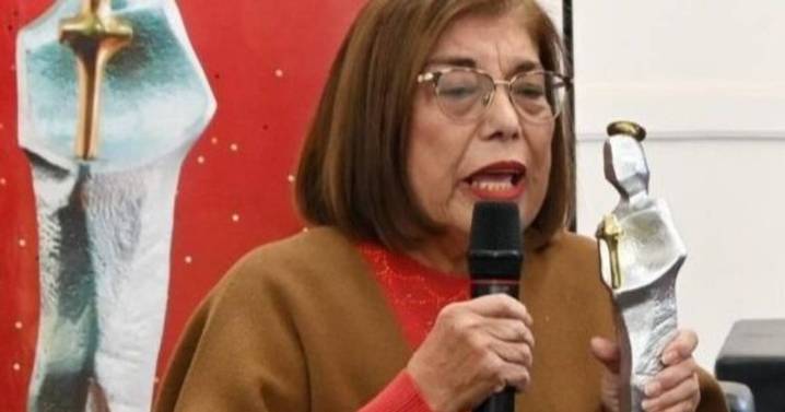 Profesional recibió su Premio San Salvador
