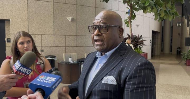Pierce blames firing on Stimpson, city responds