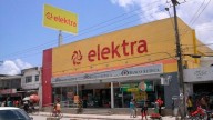 Abandonan a un bebé de tres meses afuera de un Elektra