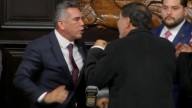 A empujones y puñetazos: así terminó una sesión del Senado mexicano