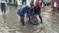 Fuertes lluvias en Edomex provocan inundaciones, cierre de vialidades y caída de espectacular