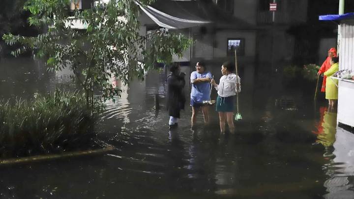 Activan alerta naranja por fuertes lluvias para 12 alcaldías de la CDMX