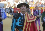Cayetano Rivera reaparece en los ruedos con semblante serio tras su detención