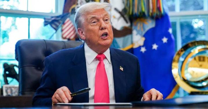 Donald Trump's Team Believes He 'Will Fade' and 'Become Sick' While in Office, Biographer Claims: 'They Acknowledge One Day He'll Just Go Over'