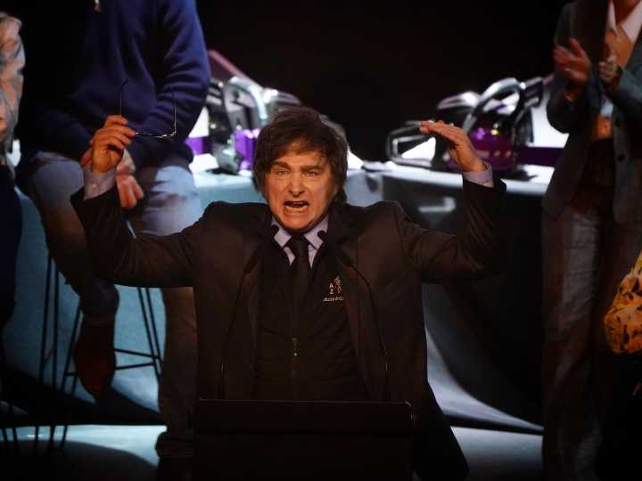 Javier Milei y una frase ambigua contra al kirchnerismo en medio del escándalo de los audios: "Están molestos porque les estamos afanando los choreos"