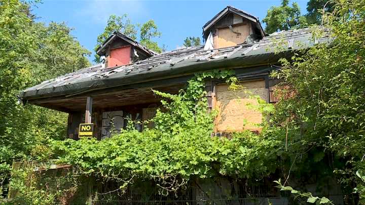 Merville group wants to move Comox Shakesides home but mayor says no
