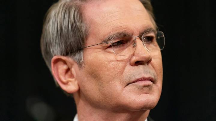 Bessent calls for steep interest rate cuts