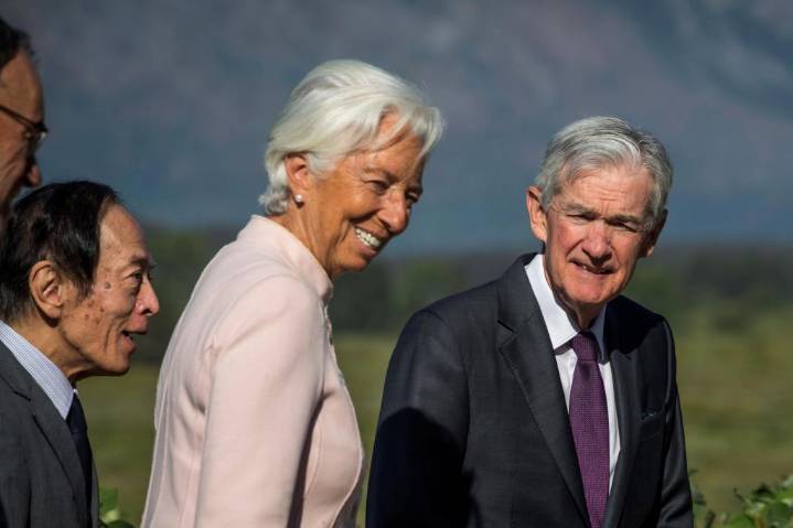 Inmigrantes impulsaron economía de Europa tras pandemia, afirma presidenta del BCE