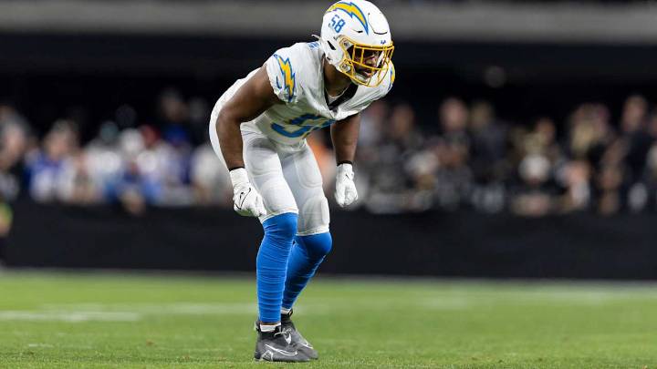 Bills sign DE Justin Hollins