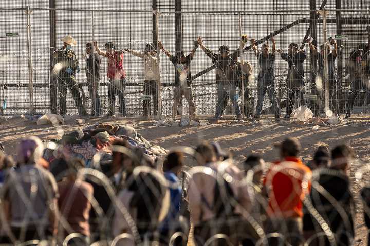 Lamentan muerte de madre e hija asesinadas por inmigrante ilegal con largo historial criminal
