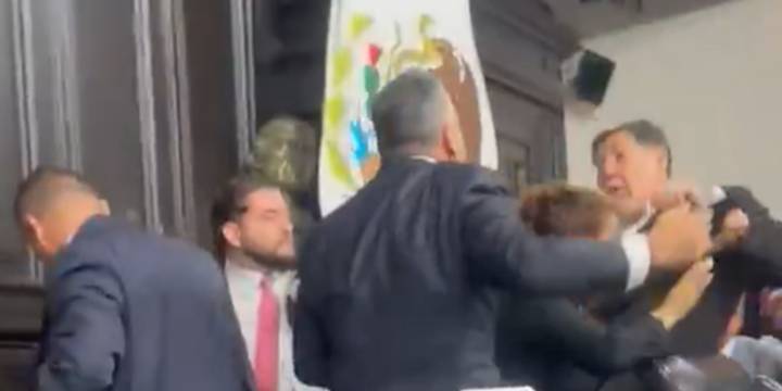 Qué detonó la agresión entre Noroña y Alito Moreno en el Senado