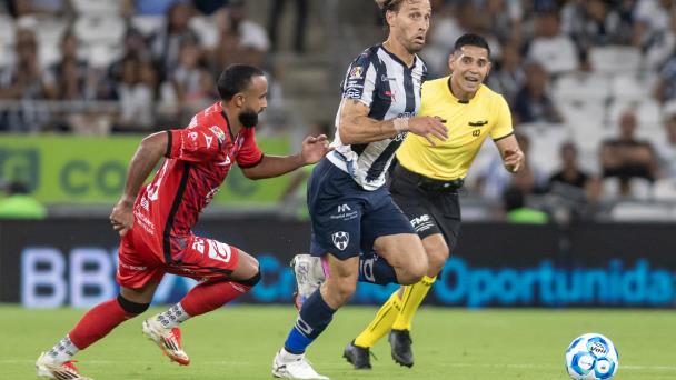 El Monterrey de Ramos vence al Mazatlán y alcanza al Pachuca en la cima del Apertura