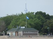 Family 'devastated' as search continues for jet skier in Lake Ontario