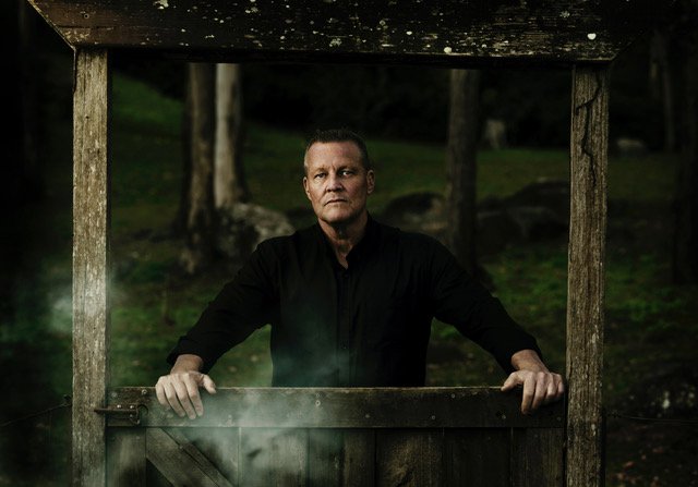 ‘Dying people pay me £5,000 to crash their funerals and reveal their secrets’