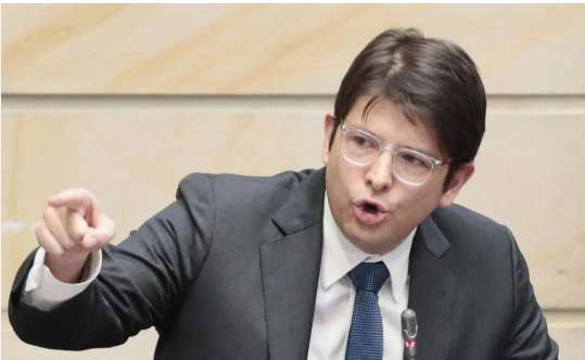 TRISTEZA: Murió Miguel Uribe Turbay, su esposa confirmó la noticia en su esposa, reacciones en todo el país