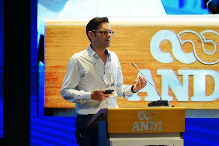Joseph Oughourlian, Presidente de Prisa, llama a fortalecer los medios y combatir la desinformación