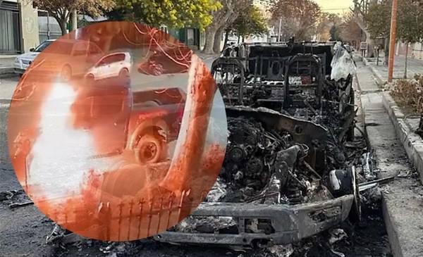 VIDEO. Destrucción total: encapuchado roció con nafta y prendió fuego una Ranger Raptor y se descubrió que es de Marcos Rojo