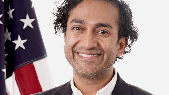 Ousted FDA vaccine chief Vinay Prasad is returning to the agency