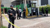 Detienen a Dos Sujetos Durante Cateo a Gasolinera de Carretera en Puebla